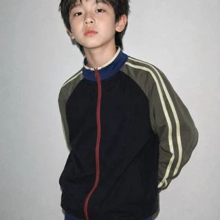 男童外套轻复古儿童秋装2026新款上衣中大童日常好搭利落休闲夹克