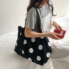 韩系女包包2025新款大容量波点单肩腋下包可折叠购物袋轻便托特包