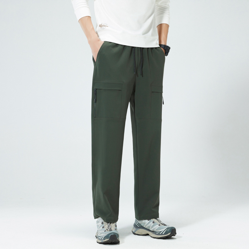 Water repellent trousers for men and women