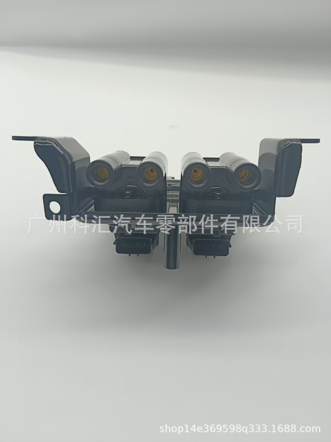 Cross-border bestseller UF383 BPE81810XB BPE81810XC9U automotive ignition coil suitable for Mazda