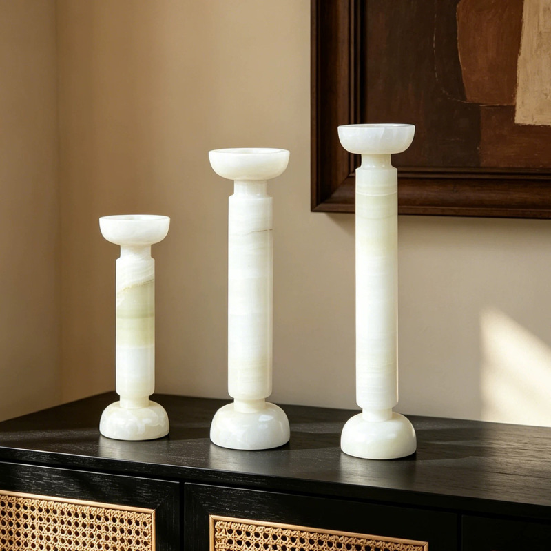 Medieval-Style Natural Marble Candlestick Ornaments for Model Homes, Living Rooms, Dining Rooms, Entryways, Study Rooms, Coffee Tables, and Home Decor Crafts Medieval-Style Natural Marble Candlestick Ornaments for Model Homes, Living Rooms, Dining Rooms, Entryways, Study Rooms, Coffee Tables, and Home Decor Crafts
