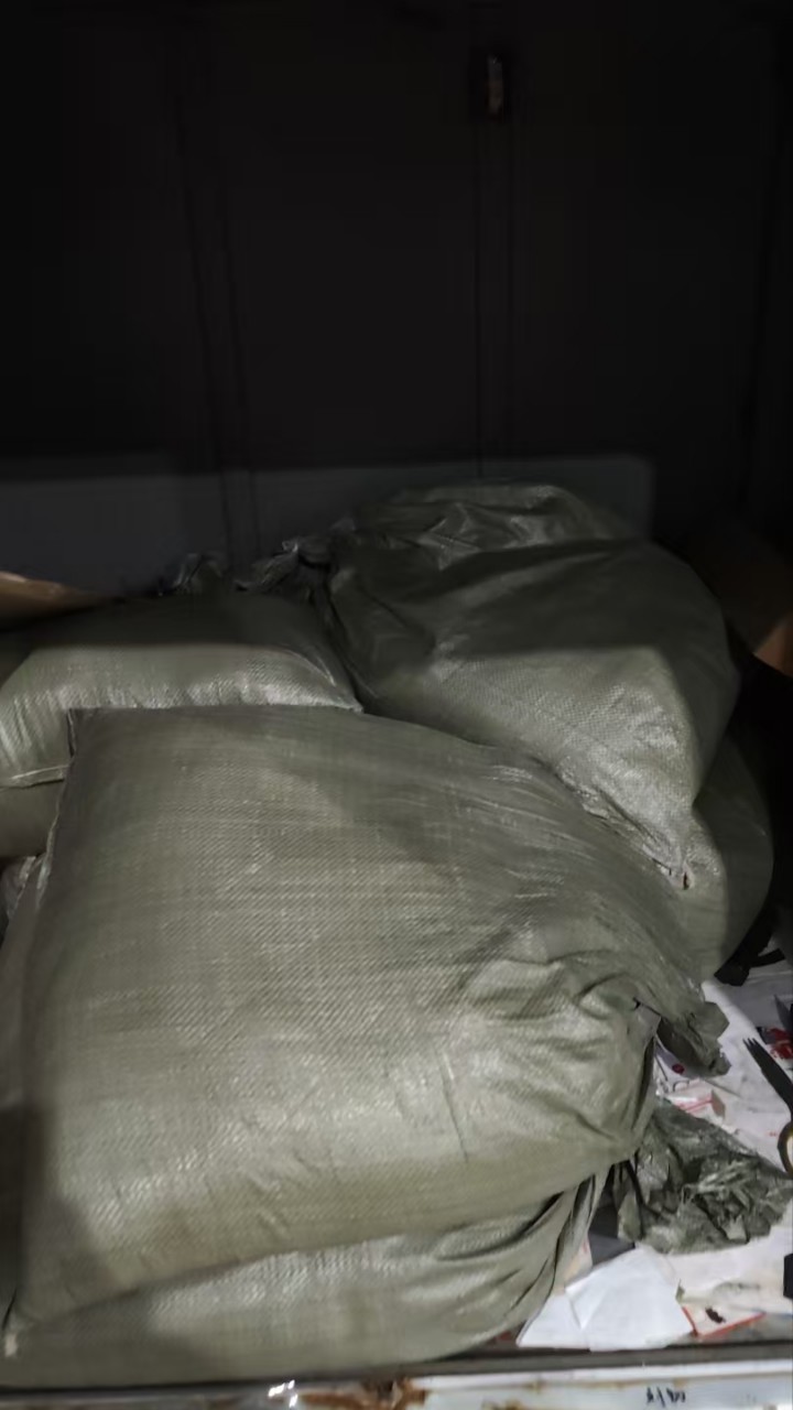 蝶化 (2,2-二氟-苯并[1,3]二氧代l-5-基)-乙腈  68119-31-3  97%+