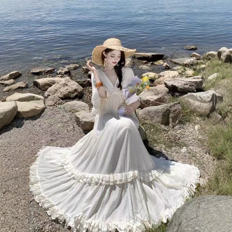 Xinjiang, Western Sichuan, Yunnan Grassland Travel Photography, Heavy-Duty Long Skirt, Super Fairy-Like V-Neck Dress, Seaside Vacation Dress Xinjiang, Western Sichuan, Yunnan Grassland Travel Photography, Heavy-Duty Long Skirt, Super Fairy-Like V-Neck Dress, Seaside Vacation Dress