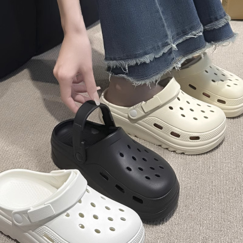 Foreign trade non-round hole clogs for women, summer 2026 new model, outdoor wear, height-increasing, non-slip, soft sole, closed-toe women's beach shoes Foreign trade non-round hole clogs for women, summer 2026 new model, outdoor wear, height-increasing, non-slip, soft sole, closed-toe women's beach shoes