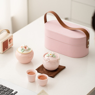 ��ɫ��ͱ����в�ߑ����y�ռ{�մ�һ�ض���Ůʿ���ֶY�S��ֱ�N