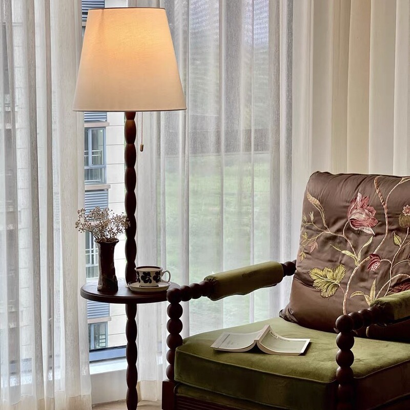 Xingyou Floor Lamp French Retro Atmosphere Lamp High-End Bedroom Bedside Lamp Medieval Living Room Sofa Vertical Table Lamp