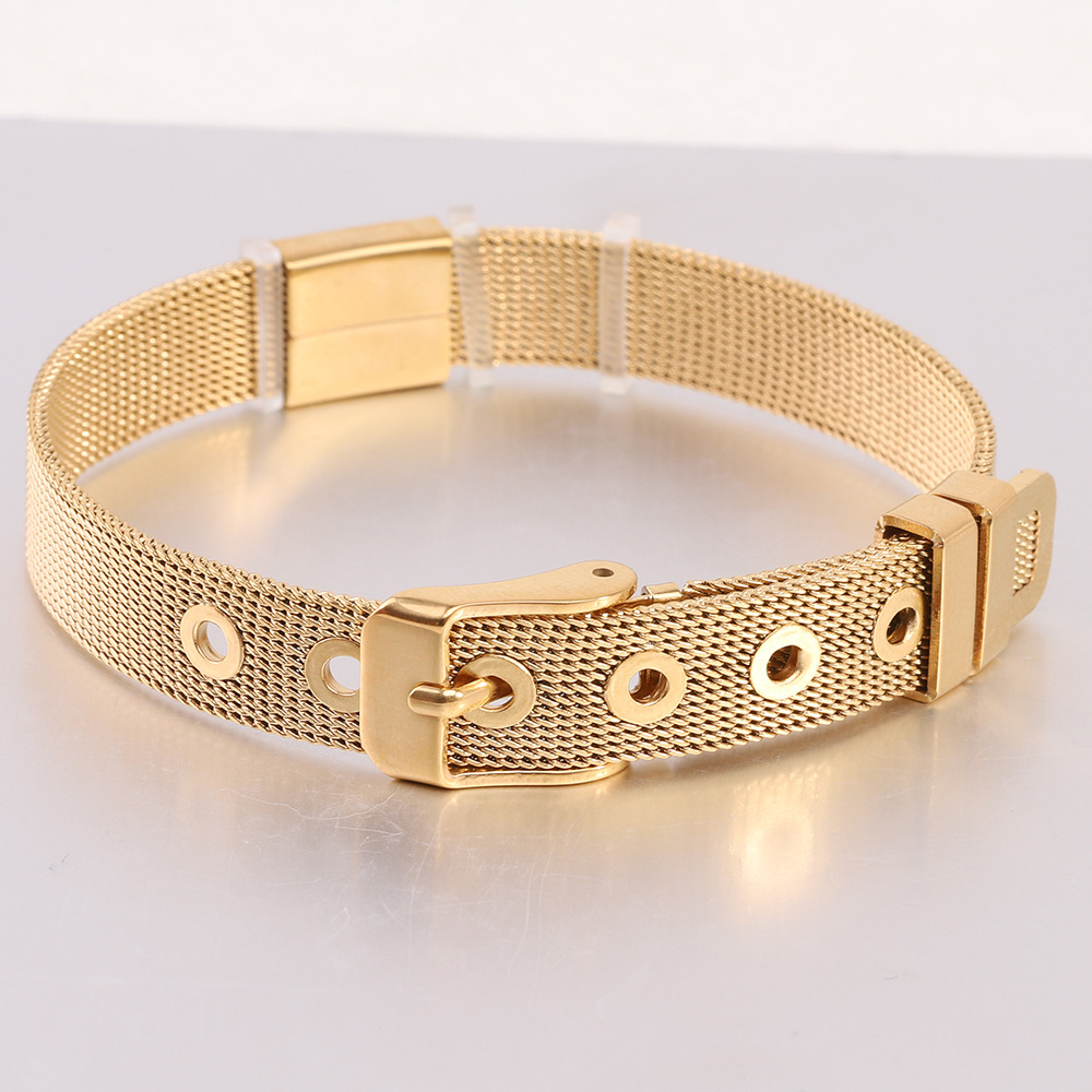 Groothandel Eenvoudige Stijl Effen Kleur Titanium Staal Galvaniseren Verguld Armband display picture 2