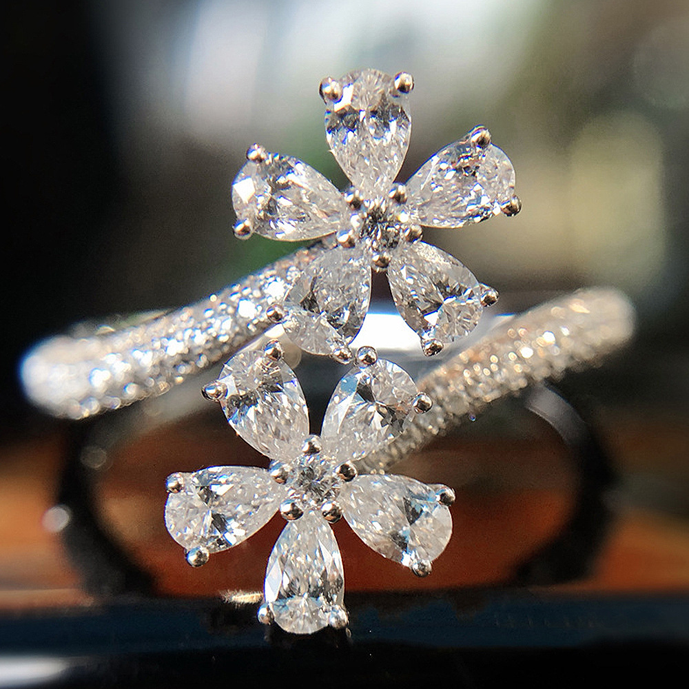 Style Simple Fleur Le Cuivre Anneaux Incruster Zircon Anneaux De Cuivre display picture 3