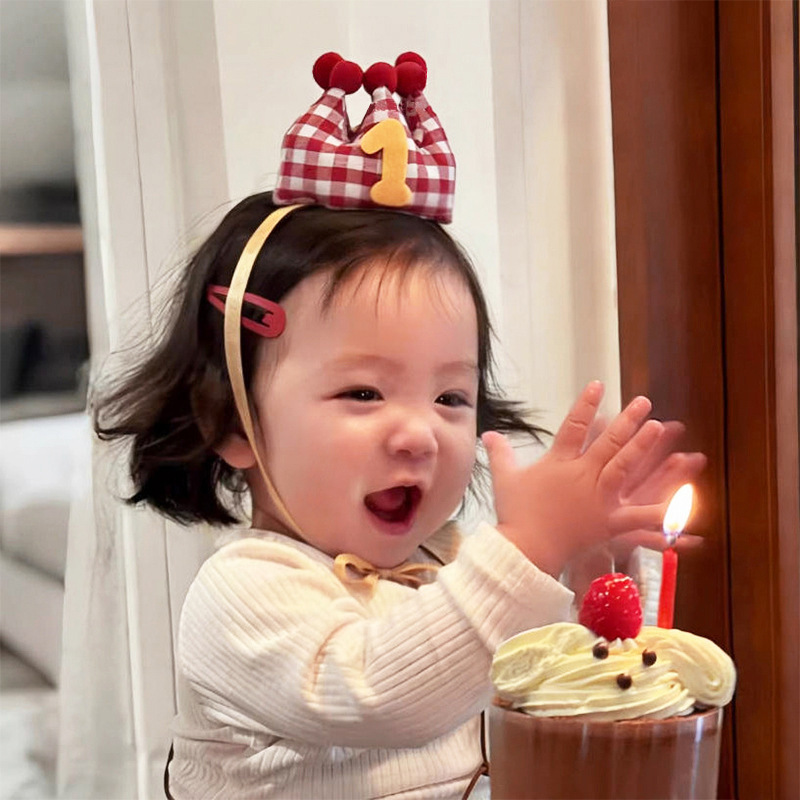 Korean-style cute cartoon plaid number birthday headband, fabric crown, for baby boys, perfect for a first birthday party