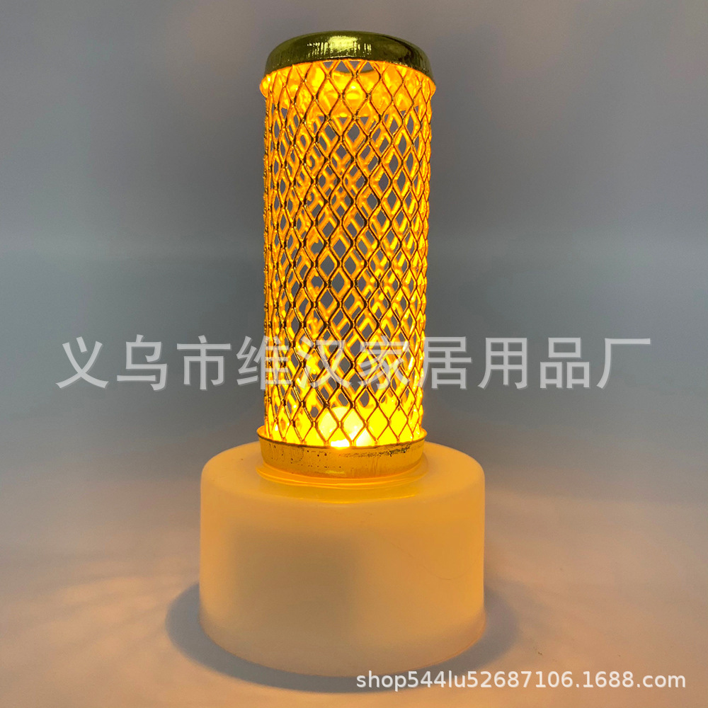 Transfronterizo Oriente Medio malla de alambre hueca dorada lámpara de vela electrónica de hierro forjado lámpara de noche LED decoración de escritorio iluminación