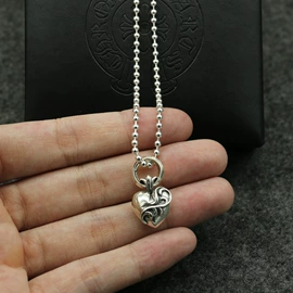 戒指;项链;手链