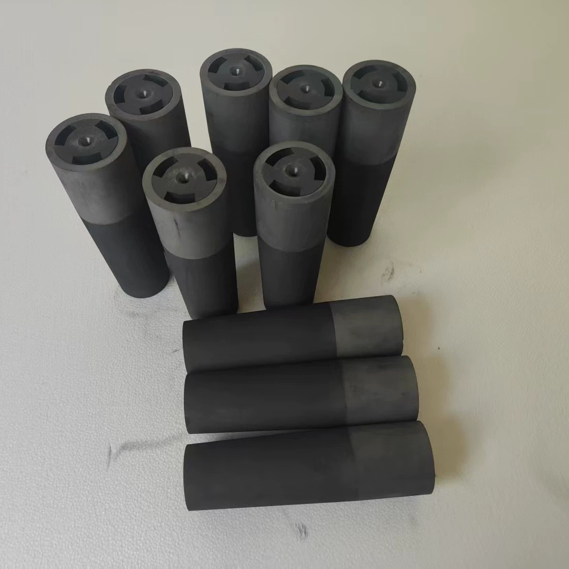 Высокая чистота, высокая плотность и устойчивость к высоким температурам, графитовый тигель, форма, графитовая трубка, литье слитков драгоценных металлов, литье меди, чугуна