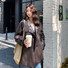 港风气质收腰pu翻领皮衣羽绒服女冬季2025新款白鸭绒酷飒爆款外套