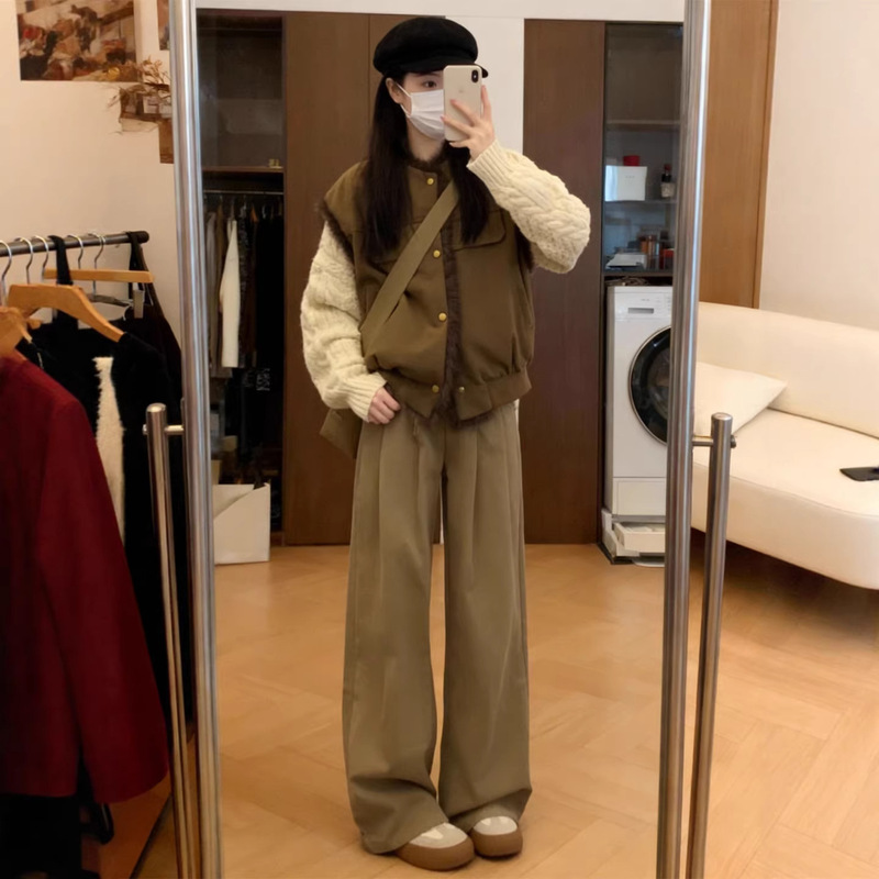 Retro Style Super Stylish Fur Collar Vest Jacket for Women, Early Spring Design, Thickened, Warm, Loose-Fitting Workwear Jacket Retro Style Super Stylish Fur Collar Vest Jacket for Women, Early Spring Design, Thickened, Warm, Loose-Fitting Workwear Jacket