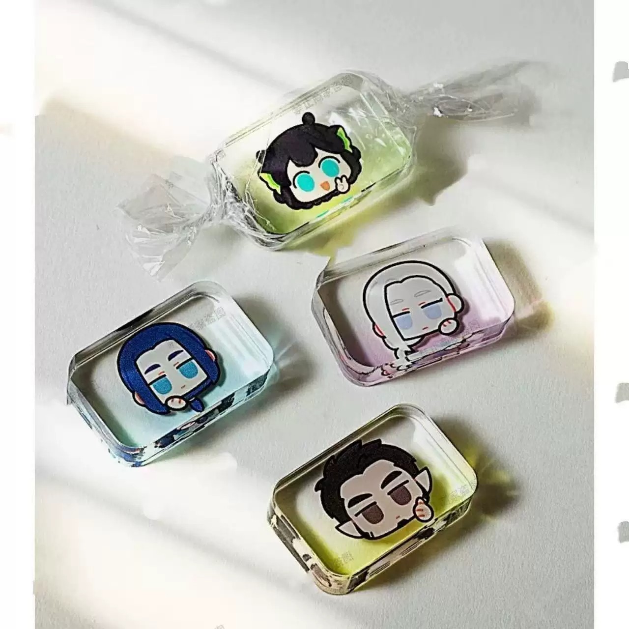 Custom thick acrylic tiles for displaying small mahjong tiles, stand-up signs, and other merchandise with 2D cartoon anime designs
