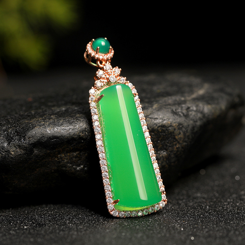 智贝详情图_1玉髓吊坠玉髓镶嵌观音佛吊坠古法金镶嵌款925吊