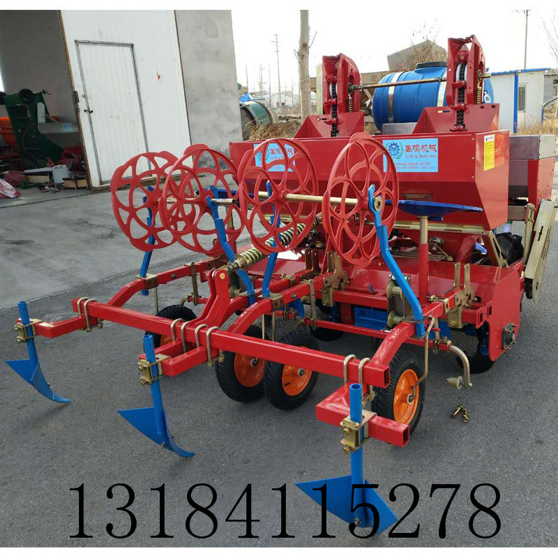 加固单垄双行土豆种 四轮拖拉机带洋芋播种施肥覆膜滴灌一体机