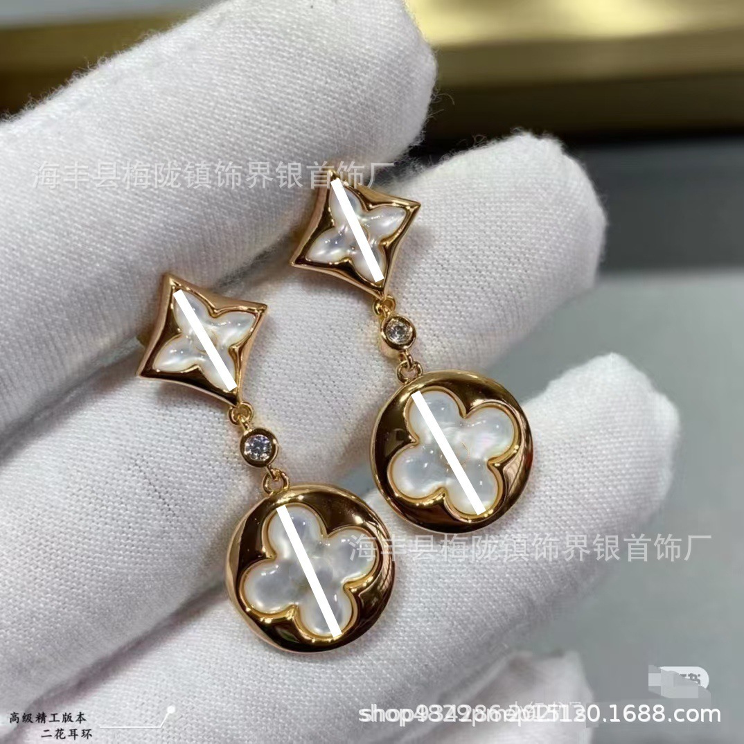 ロバの家四葉草四花五花ブレスレット女性用18Kローズゴールドメッキ軽奢菱形丸型白貝母ネックレスins