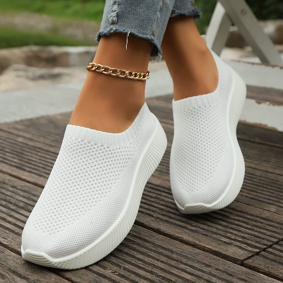 Женские спортивные кроссовки из сетки Feather lightweight больших размеров для внешней торговли, повседневные кроссовки европейско-американский стиль без застежки на танкетке с толстой подошвой, оптом