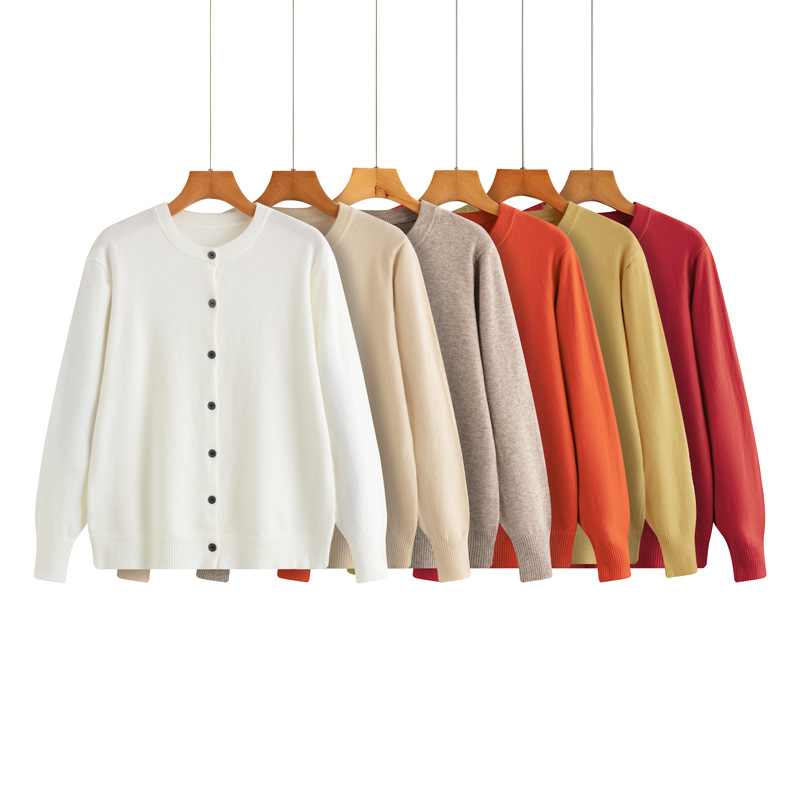 Autumn and Winter 2024 New Round Neck Knitted Cardigan Women's Warm Outer Wear Solid Color Jacket Top Casual Single-breasted