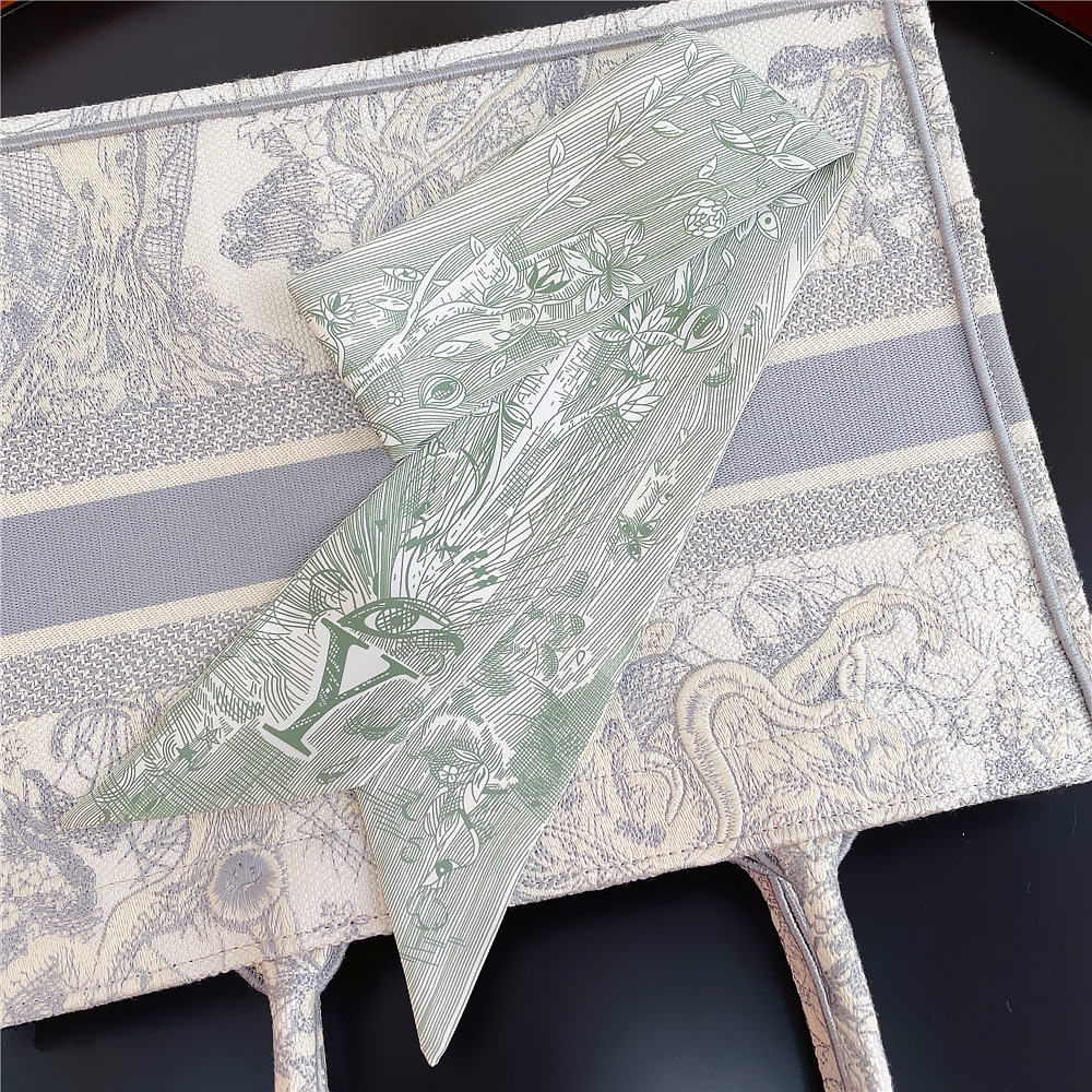 20g Weight Silk Scarf Classification Daily Occasion Silk Material Letter Pattern All Seasons Season Women'S Gender Printing Design Fashion Style Women's Fashion Letter Silk Printing Silk Scarves 52