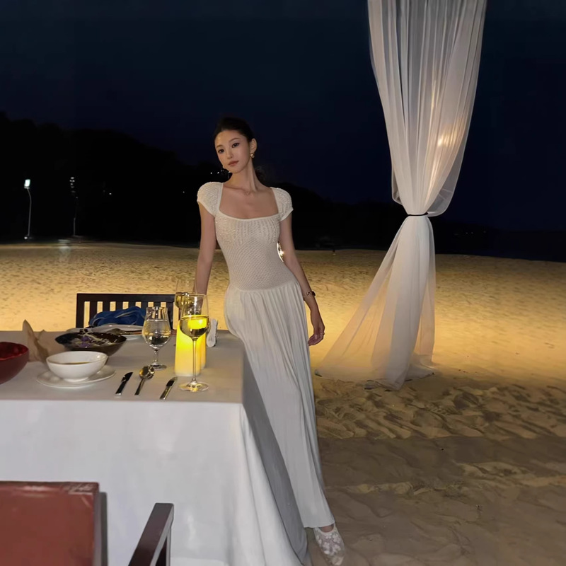 Clearance Sale High-Quality Non White Sleeveless Slim-Fit Dress