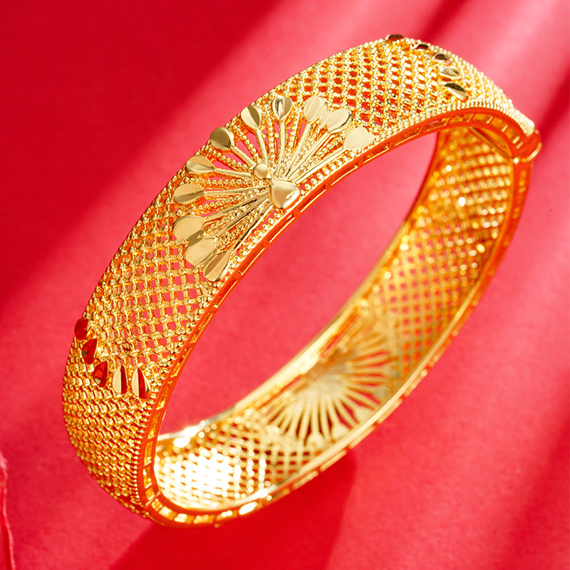 Pantalla abierta de pavo real pulsera hueca Vietnam arena hebilla de oro pulsera hombres y mujeres pulsera de borde ancho joyería de la boda al por mayor en stock