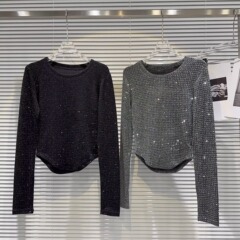 ファットmm 1.0-150kg 特大サイズ 春と秋のホットガール ラインストーンと光沢のあるシルクデザインのカーブエッジTシャツ レディース トレンド