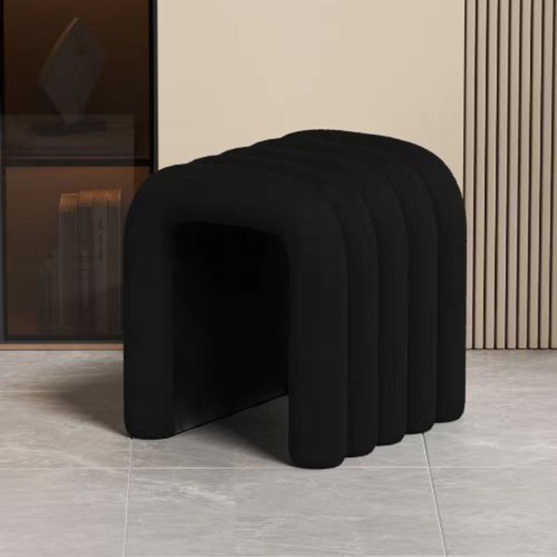 Fabricante de vestuario de estilo francés maquillaje de ropa de vestir de lujo ligero de alto nivel para el hogar zapatos taburetes de vestuario negro zapatos taburetes cortos