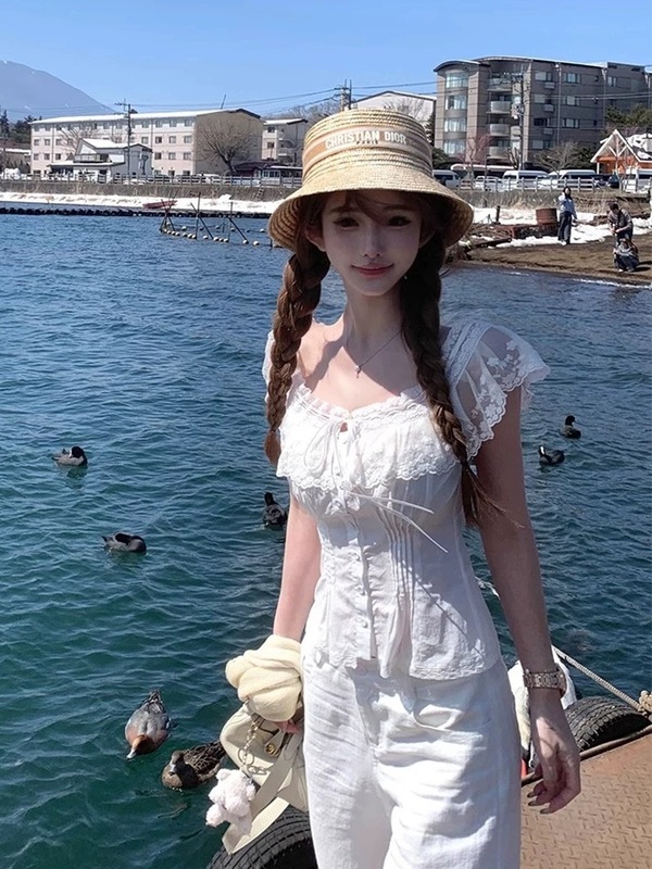 纯欲白色蕾丝拼接无袖衬衫女夏季新款收腰设计感辣妹显瘦气质上衣|undefined