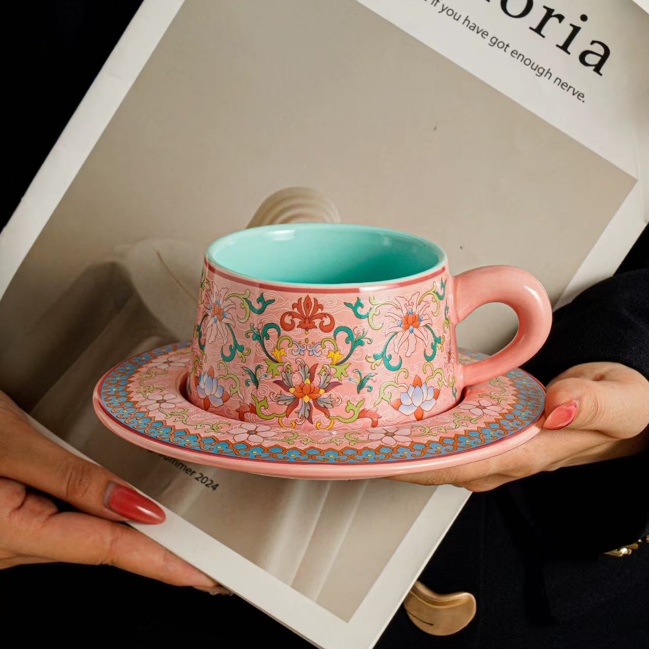 Conjunto de tazas y platos de café vintage de alto valor para dar a las chicas un regalo de cumpleaños de tazas de regalo de mano exquisita y práctica