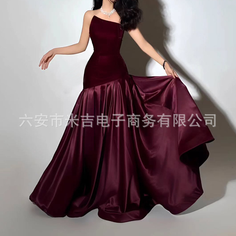 Elegant Socialite Style Tube Top Dress Long Skirt 2025 Winter New Style Asymmetrical Splicing Design Long Dress for Women