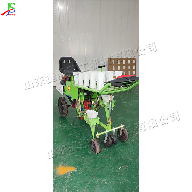 Máquina agrícola de trasplante de verduras de dos filas pequeña máquina de plantación de plántulas de gasolina tipo coche de plantación de plántulas de cultivos agrícolas image 3