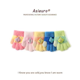 成人手套;成人帽;围巾