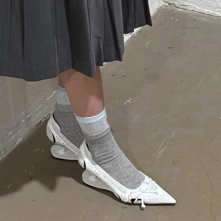 Design-Inspired Niche Pointed-Toe Elegant Women's Shoes 2025 Spring New French Bow Floating Irregular High Heels