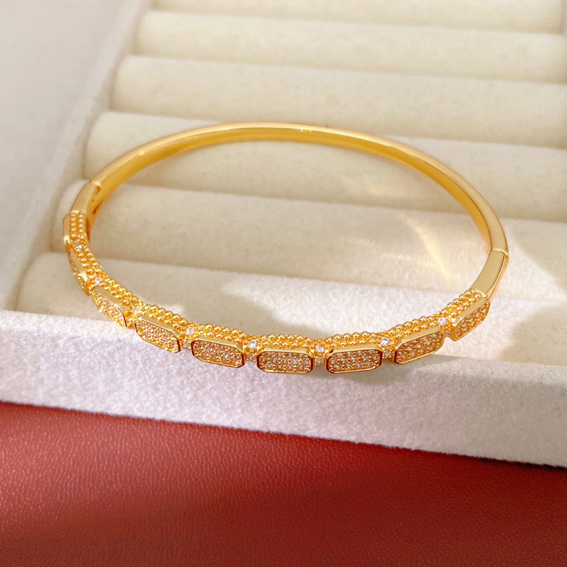 Pulsera - oro - rectángulo de zircon (chapado en oro real)