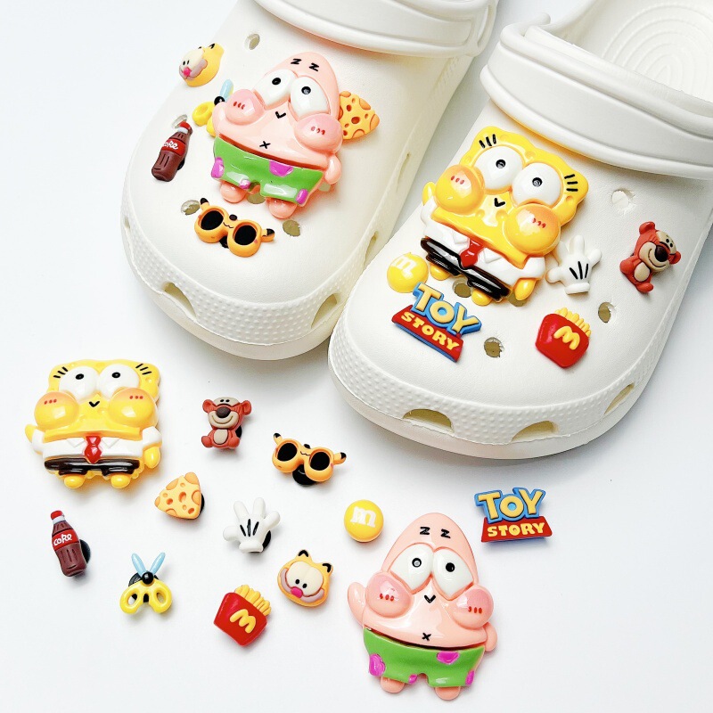 Cartoon Cute SpongeBob Shoe Buckle Accessories DIY Removable Decorations Student Cave Shoes Shoe Flower Buckle Women