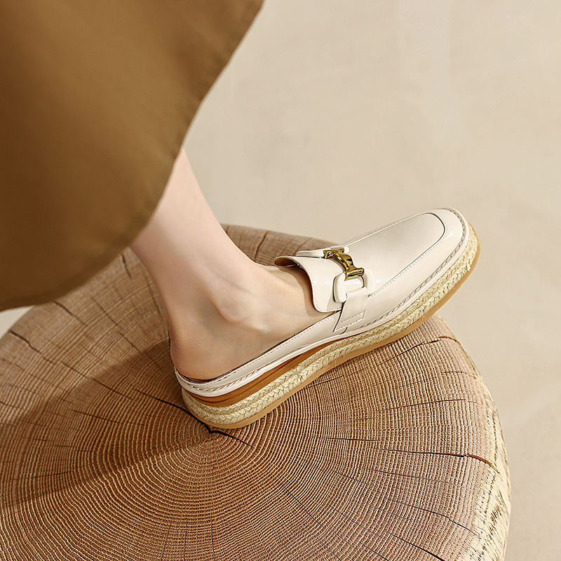 Fashionable women's slippers wedge heel with metal buckle platform