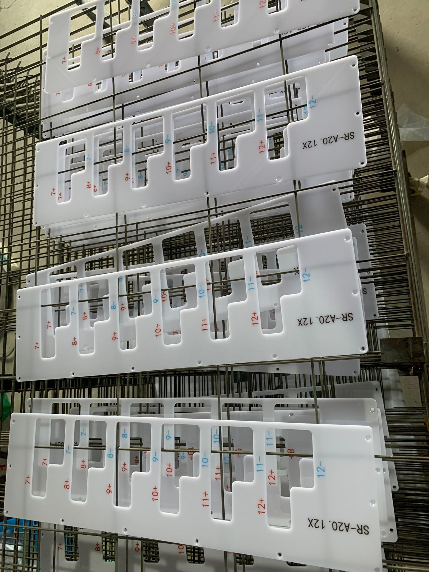 亚克力印刷 PVC PC 雕刻 喷漆 印刷 卡通丝网印刷加工