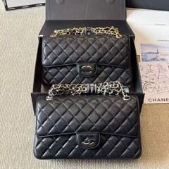 新商品の本革キャビアバッグの本革の女性カバンの小香CF菱格チェーンの肩を斜めに掛けてカバーをひっくり返します。