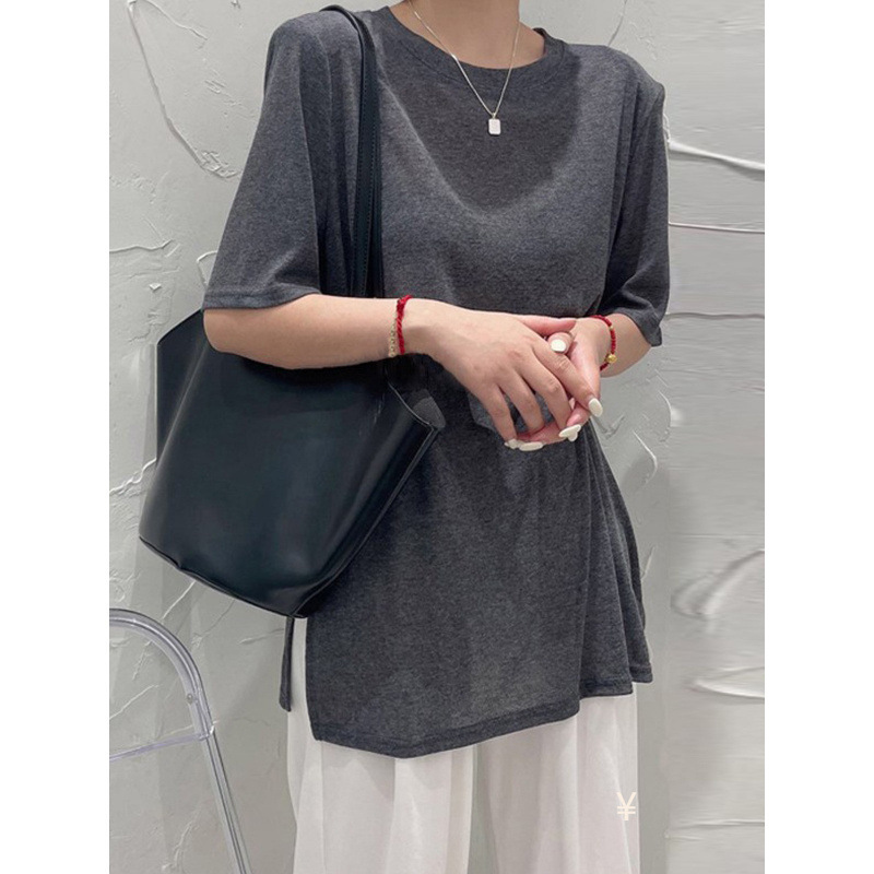 2026 Summer Ice Silk Mask T-Shirt for Women, Plus Size, Thin, Loose, Mid-Length, with Side Slits, Padded Shoulders, Right-Angle Straight Shoulders 2026 Summer Ice Silk Mask T-Shirt for Women, Plus Size, Thin, Loose, Mid-Length, with Side Slits, Padded Shoulders, Right-Angle Straight Shoulders
