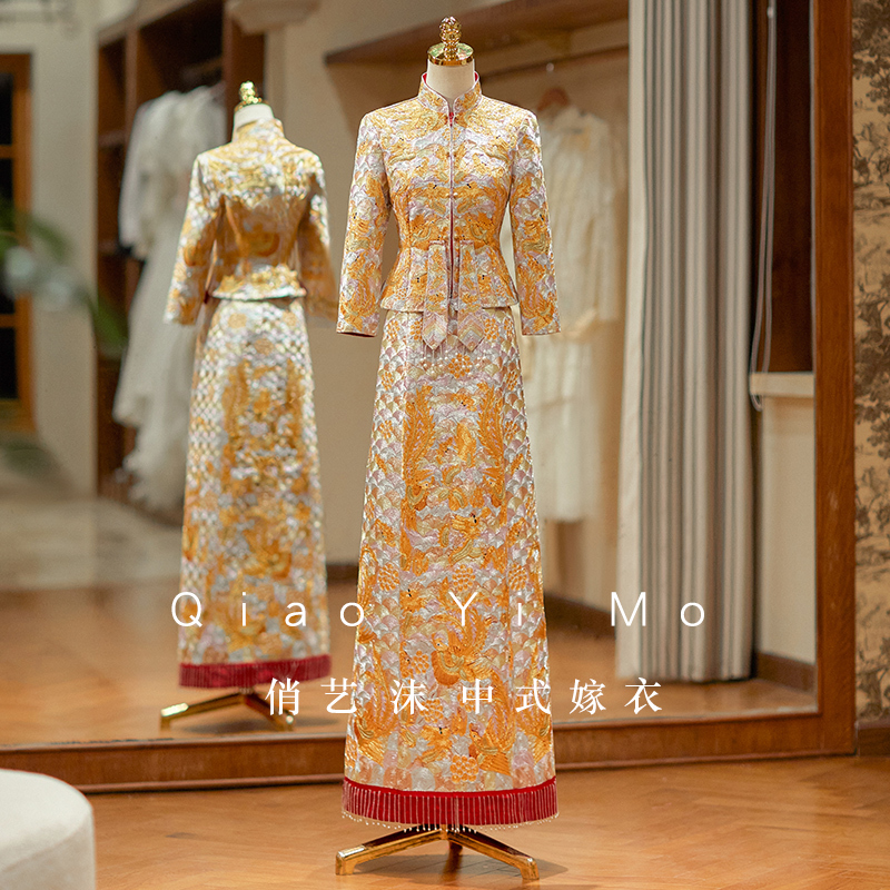 Traditional Chinese Wedding Dress, New Style Banquet Dress, High-End Bridal Attire, Traditional Wedding Costume, Dragon and Phoenix Gown Traditional Chinese Wedding Dress, New Style Banquet Dress, High-End Bridal Attire, Traditional Wedding Costume, Dragon and Phoenix Gown