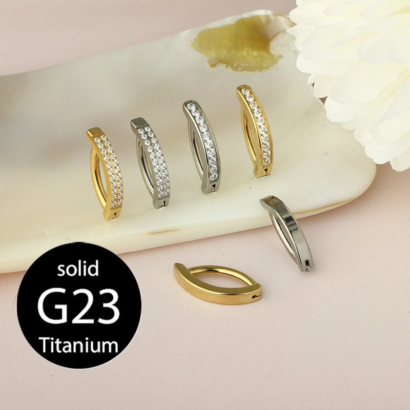Pointed titanium steel lip stud product view