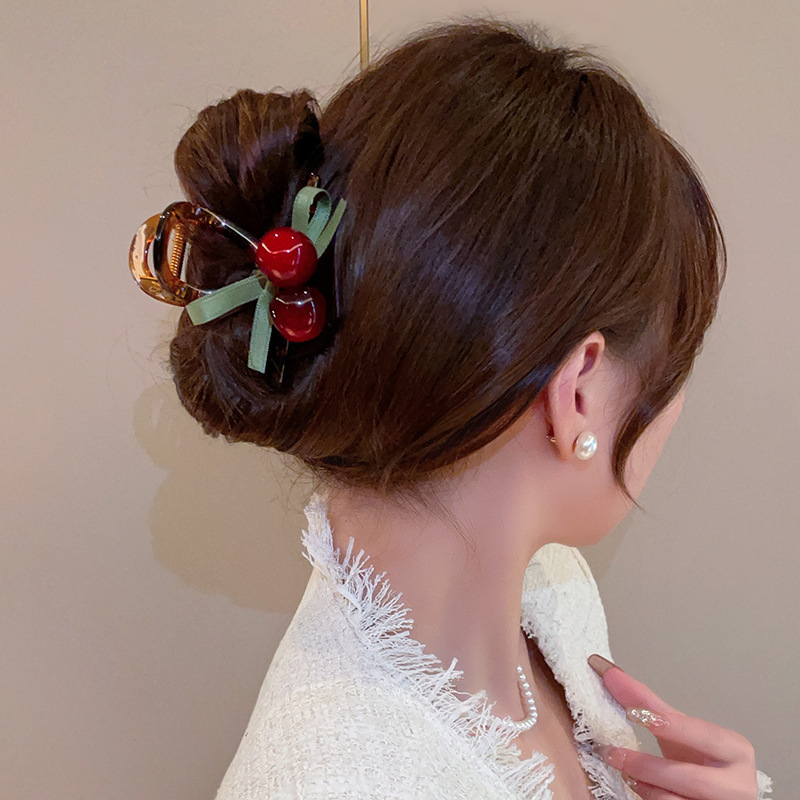 Resin Material Cherry Pattern Women's Classic Style Cherry Resin Hair Claws