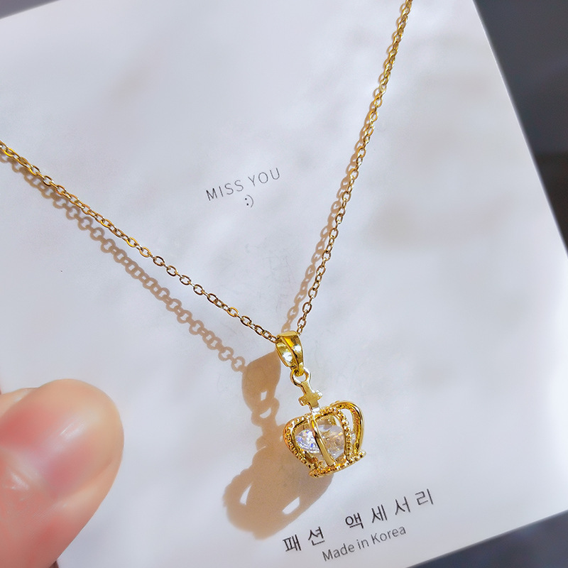 New 18K Gold Crown Necklace, Simple and High-End Titanium Steel Non-Fading Clavicle Chain Design Jewelry Wholesale New 18K Gold Crown Necklace, Simple and High-End Titanium Steel Non-Fading Clavicle Chain Design Jewelry Wholesale