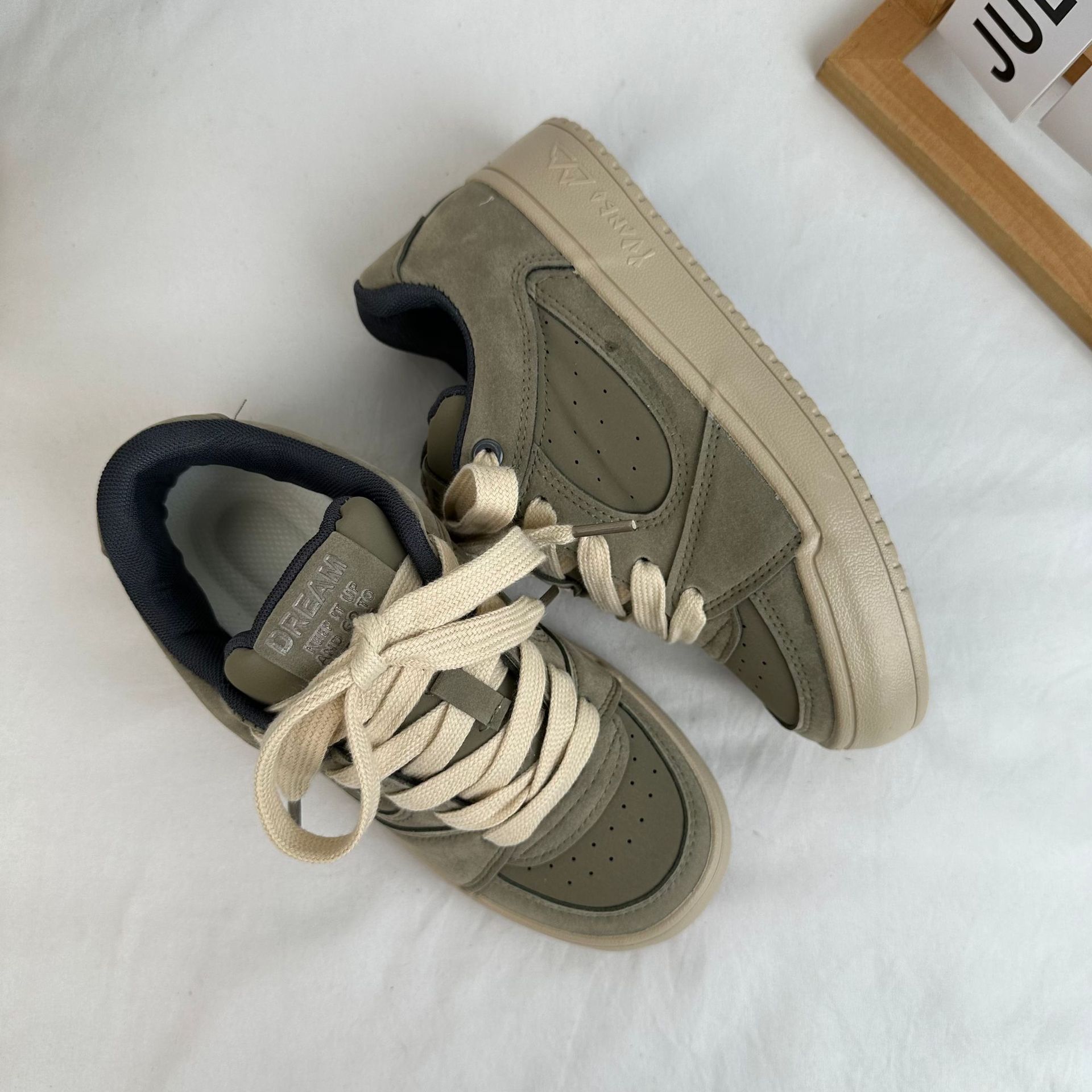 Zapatos de fondo suave retro de ondas de largo 2024 nuevos zapatos de pan casuales de nicho para mujeres image 10