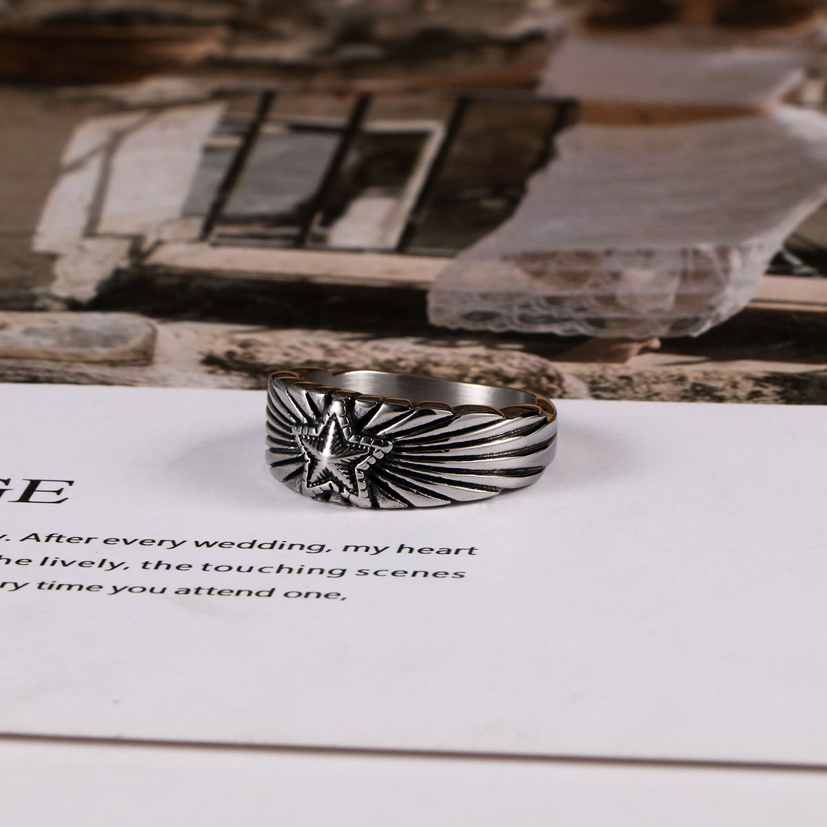 ����ʱ������ �Ѹ�����ǽ�ָ�и��Գ�������Ů����ָ������SA961