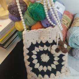 【成品】抖音小红书同款热卖纯手工原创diy祖母格手机包零钱包毛