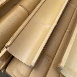 厂家批发竹质工艺品抛光干燥毛竹水槽竹片竹竿户外小栅栏