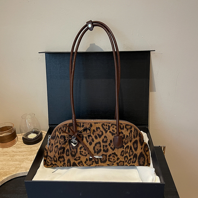 Niche Armpit Bag, Fashionable One-Shoulder Cross-Body New Commuter Bag for Women, High-End Boston Pillow Bag Niche Armpit Bag, Fashionable One-Shoulder Cross-Body New Commuter Bag for Women, High-End Boston Pillow Bag